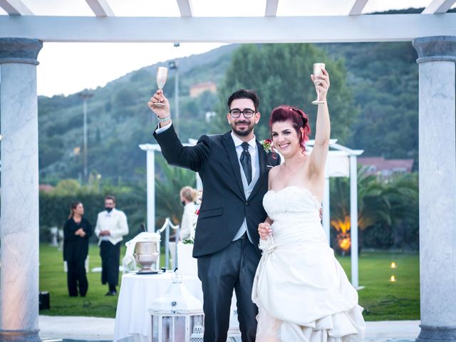 Il matrimonio di Mattia e Mara a Ortonovo, La Spezia 60