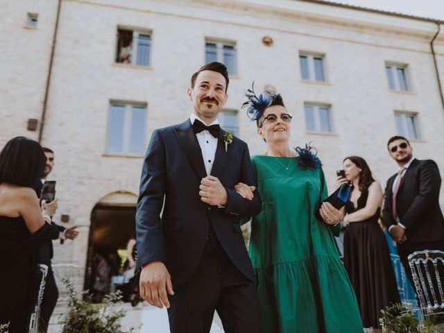 Il matrimonio di Mario e Giulia a Città Sant&apos;Angelo, Pescara 43