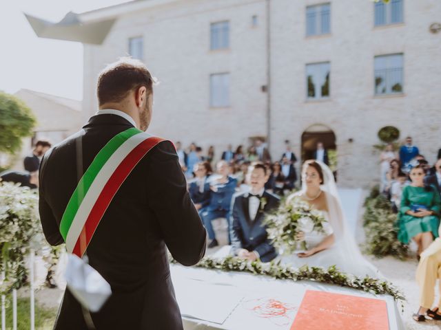 Il matrimonio di Mario e Giulia a Città Sant&apos;Angelo, Pescara 47