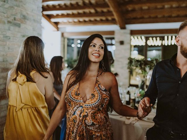Il matrimonio di Mario e Giulia a Città Sant&apos;Angelo, Pescara 187