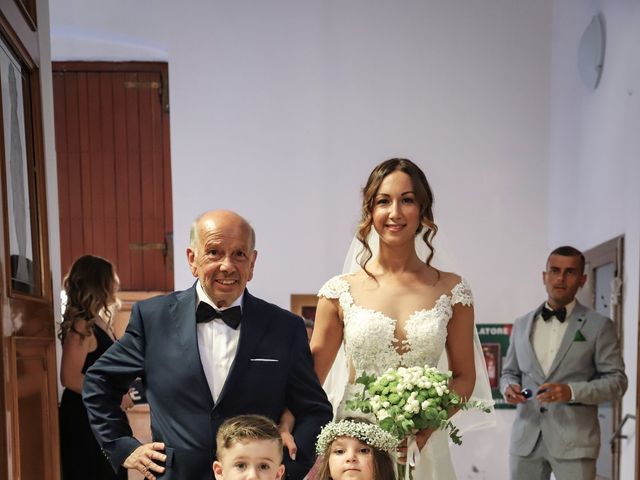 Il matrimonio di Mariangela e Vincenzo a Bari, Bari 32