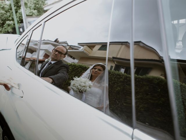 Il matrimonio di Alessio e Mara a Napoli, Napoli 17