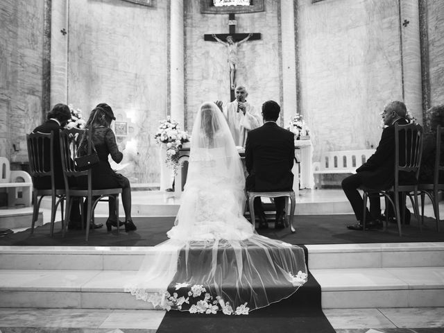 Il matrimonio di Alessio e Mara a Napoli, Napoli 25