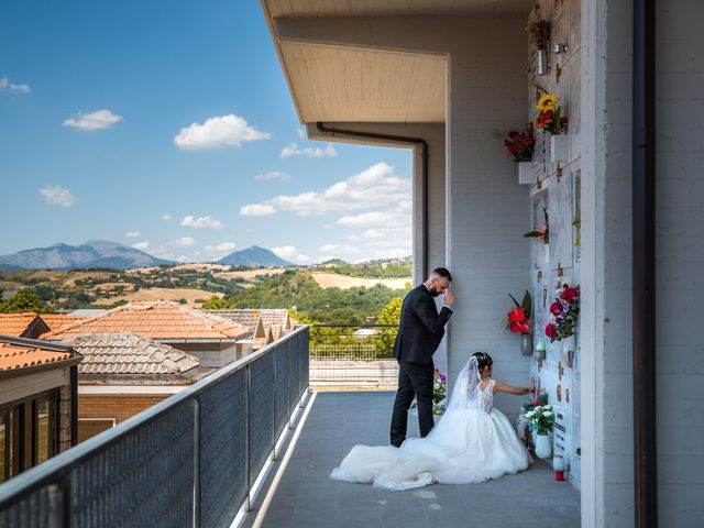 Il matrimonio di Roberta e Paolo a Cupra Marittima, Ascoli Piceno 17