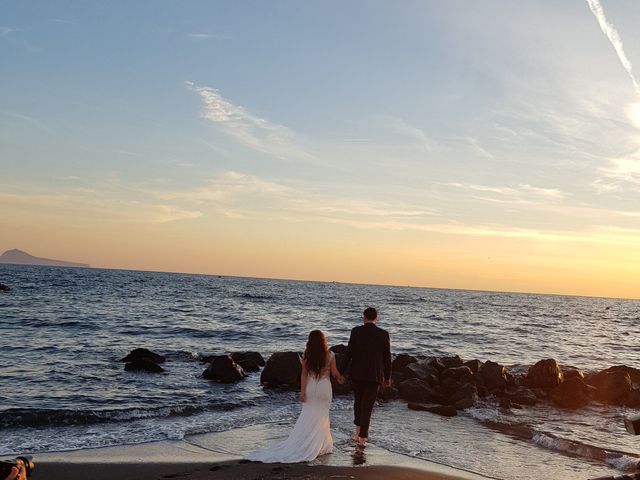 Il matrimonio di Donato e Marilena a Torre del Greco, Napoli 22