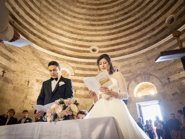 Il matrimonio di Francesco e Francesca a Sovicille, Siena 25