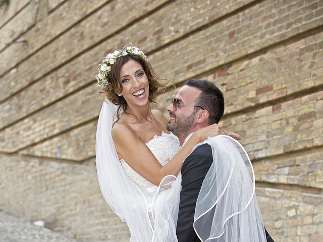 Il matrimonio di Antonio e Debora a Colonnella, Teramo 42