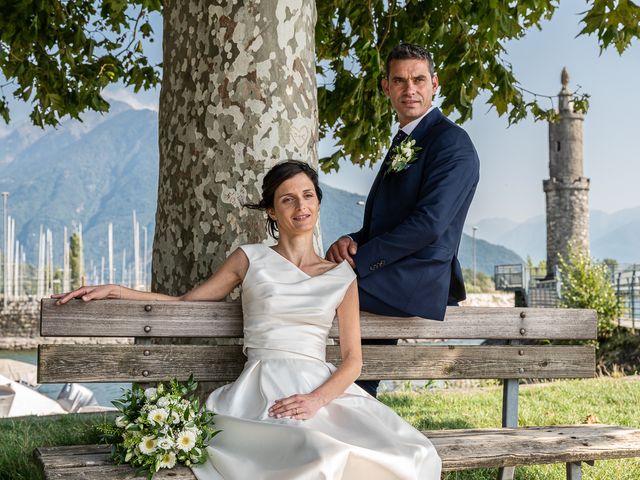 Il matrimonio di Nuno Miguel e Laura a Dongo, Como 25