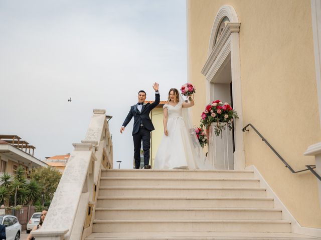 Il matrimonio di Jonathan e Sara a Montesilvano, Pescara 46