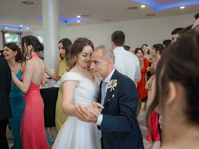 Il matrimonio di Jonathan e Sara a Montesilvano, Pescara 199