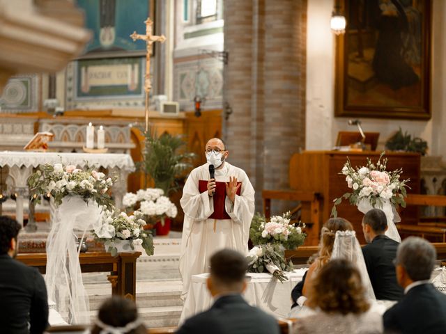 Il matrimonio di Mariaelena e Nicola a Orsogna, Chieti 16