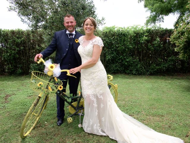 Il matrimonio di Dario e Mariella a Cavarzere, Venezia 14