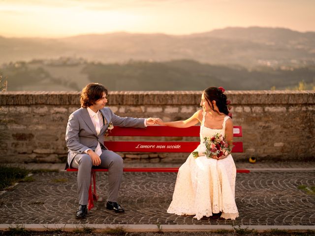 Il matrimonio di Andrea e Marialucia a Sant&apos;Ippolito, Pesaro - Urbino 33
