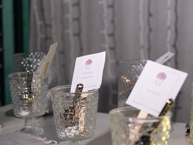 Il matrimonio di Marina e Charlie a Porto Mantovano, Mantova 38