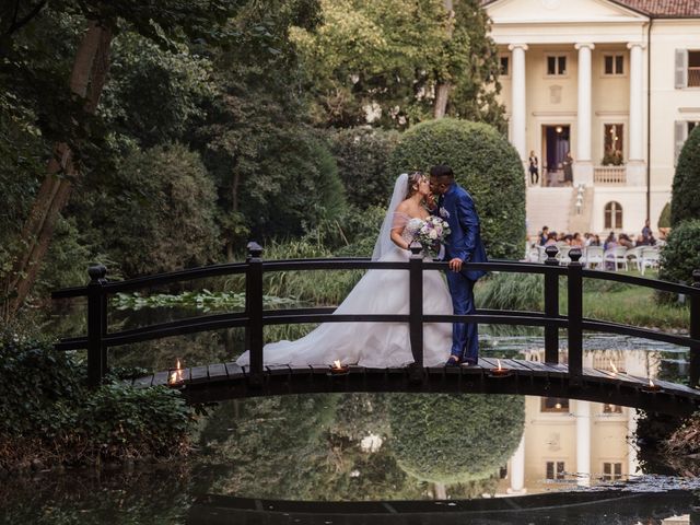 Il matrimonio di Marina e Charlie a Porto Mantovano, Mantova 111