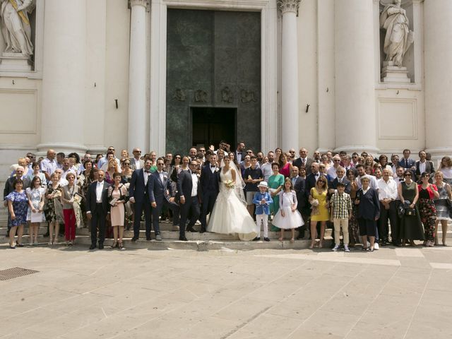 Il matrimonio di Luca e Elisa a Montichiari, Brescia 15