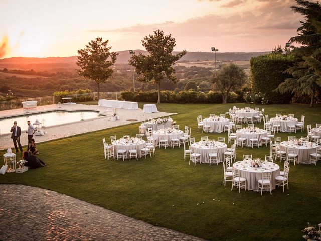 Il matrimonio di Valerio e Ilaria a Bassano Romano, Viterbo 32