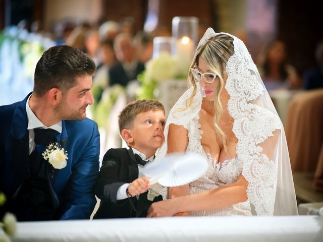 Il matrimonio di Giuseppe e Tonia a Isola di Capo Rizzuto, Crotone 9