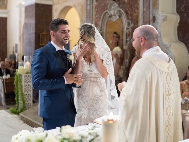 Il matrimonio di Giuseppe e Tonia a Isola di Capo Rizzuto, Crotone 15