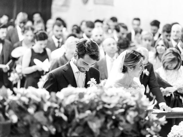 Il matrimonio di Mattia e Martina a Angera, Varese 12