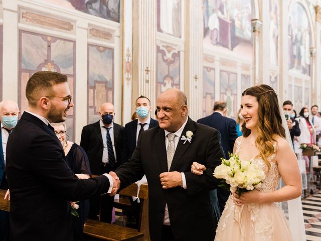 Il matrimonio di Alessandro e Chiara a Erba, Como 29