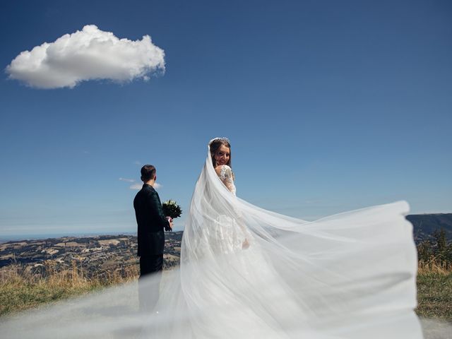 Il matrimonio di Yuliya e Gianluca a Corinaldo, Ancona 2