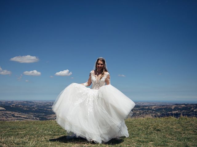 Il matrimonio di Yuliya e Gianluca a Corinaldo, Ancona 25