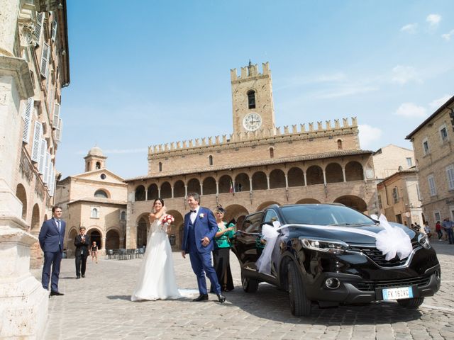 Il matrimonio di Claudio e Tania a Offida, Ascoli Piceno 7