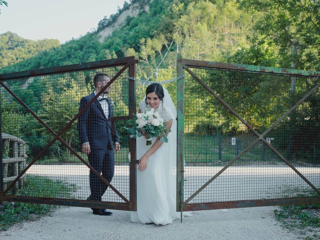 Il matrimonio di Lorenzo e Martina a Sassocorvaro, Pesaro - Urbino 37