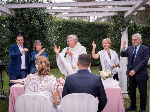 Il matrimonio di Maurizio e Sara a Cogliate, Monza e Brianza 29
