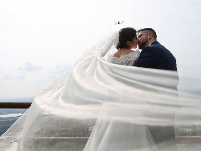 Il matrimonio di Leonardo e Chiara a Montevecchia, Lecco 18