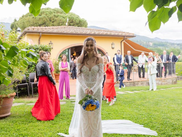 Il matrimonio di Matteo e Annaviola a Reggello, Firenze 40