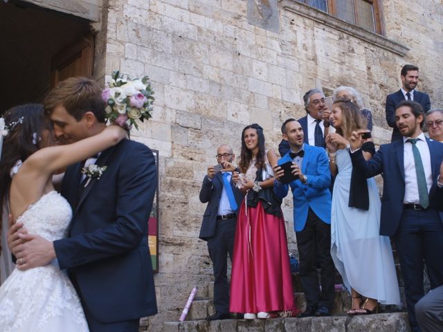Il matrimonio di Carlo e Barbara a San Gimignano, Siena 22