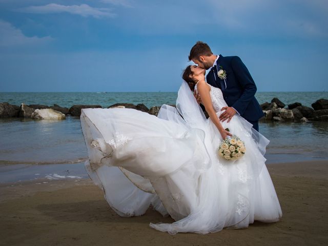 Il matrimonio di Michele e Maddalena a Rimini, Rimini 15