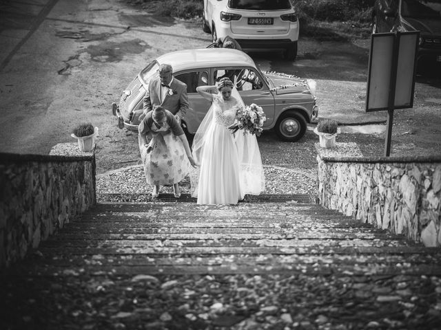 Il matrimonio di Simone e Martina a Castelnuovo Magra, La Spezia 15