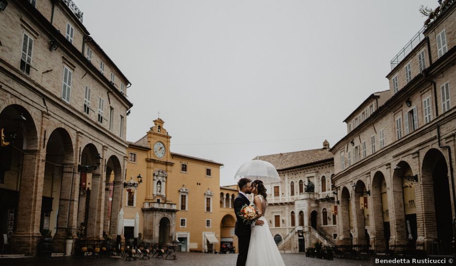 Il matrimonio di Simone e Emanuela a Montegranaro, Fermo