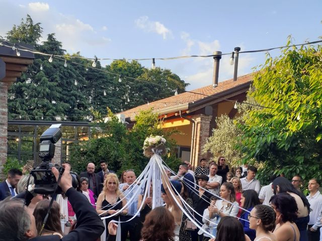 Il matrimonio di Daniele  e Marianna  a Inveruno, Milano 6