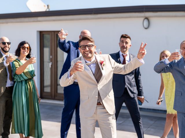 Il matrimonio di Laura e Daniele a Macerata, Macerata 38