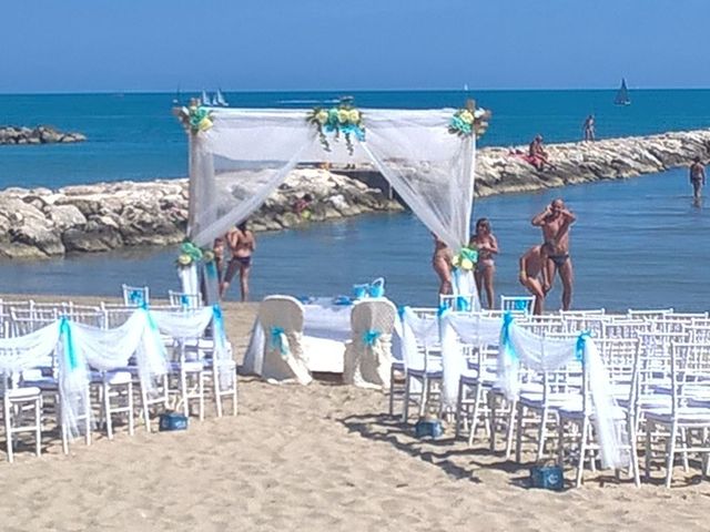 Il matrimonio di Valerio e Ilaria a Porto San Giorgio, Fermo 2