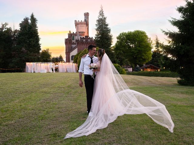Il matrimonio di Simone e Chiara a Pombia, Novara 41