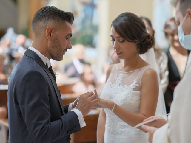 Il matrimonio di Luigi e Luana a Rocca di Neto, Crotone 22