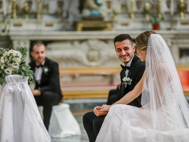 Il matrimonio di Fabiana e Dario a Manduria, Taranto 28