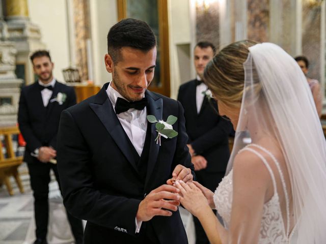 Il matrimonio di Fabiana e Dario a Manduria, Taranto 30