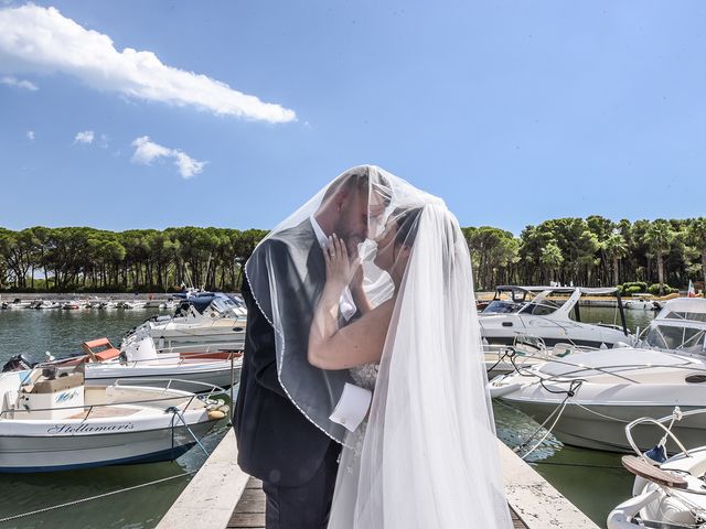 Il matrimonio di Valentina e Vittorio a Pisticci, Matera 27