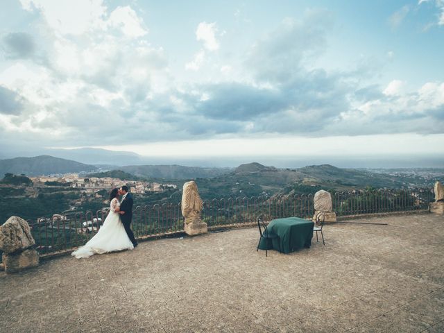 Il matrimonio di Walter e Daniela a Barcellona Pozzo di Gotto, Messina 20