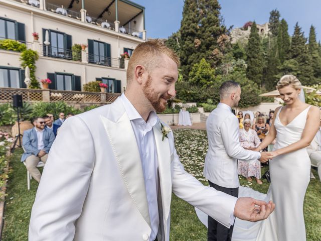 Il matrimonio di Dale e Ulrika a Taormina, Messina 5