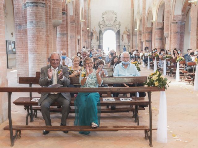 Il matrimonio di Luca e Veronica a Abbadia Cerreto, Lodi 35