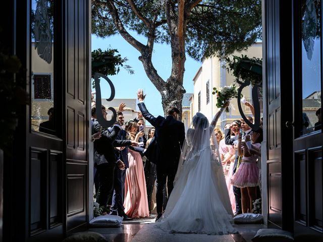 Il matrimonio di Valeria e Raffaele a Pompei, Napoli 24