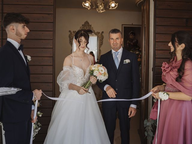 Il matrimonio di Gianluca e Beatrice a Cavaion Veronese, Verona 12
