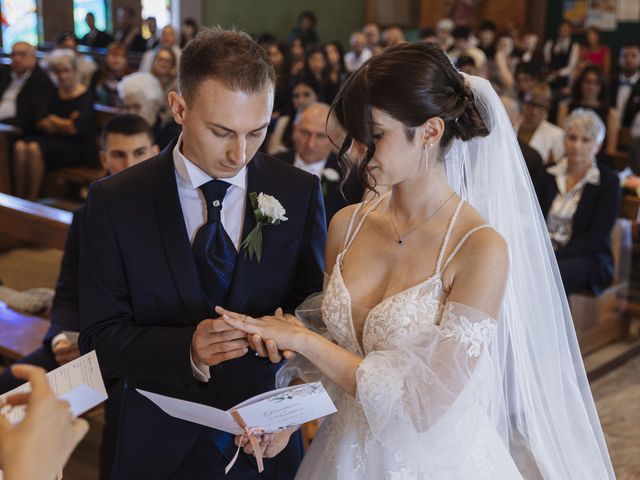Il matrimonio di Gianluca e Beatrice a Cavaion Veronese, Verona 29